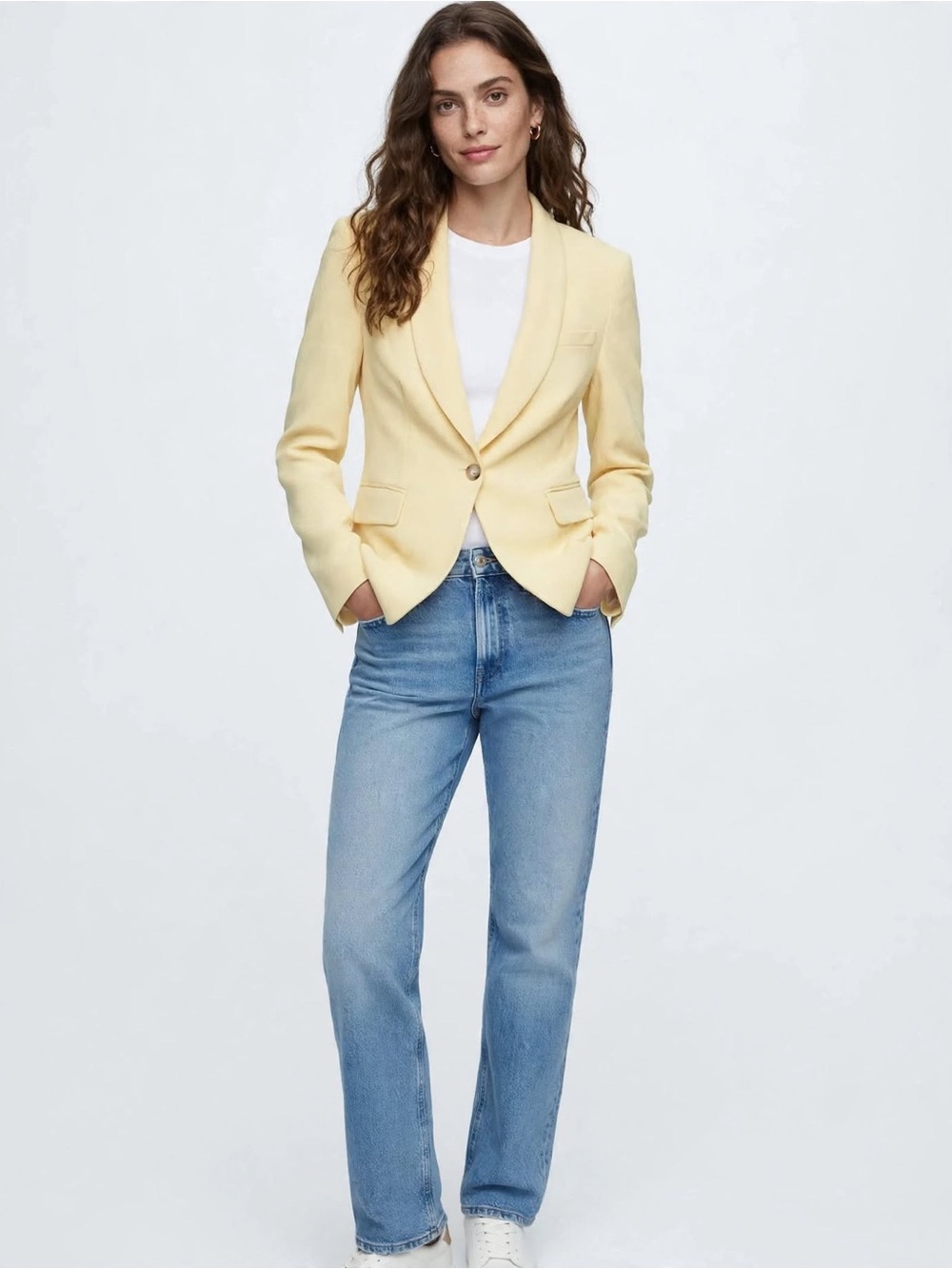 Classic Straight-Leg Women's Jeans in Light Blue